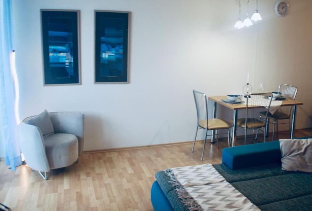 Jasmine Apartment - Free Parking - City Center - Skibus - Tatralandia 5Km ลิฟตอฟสกีมิคูลาช ภายนอก รูปภาพ