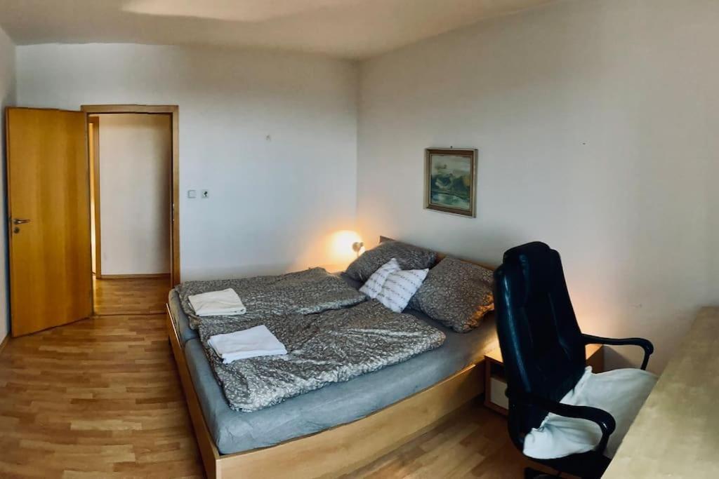 Jasmine Apartment - Free Parking - City Center - Skibus - Tatralandia 5Km ลิฟตอฟสกีมิคูลาช ภายนอก รูปภาพ